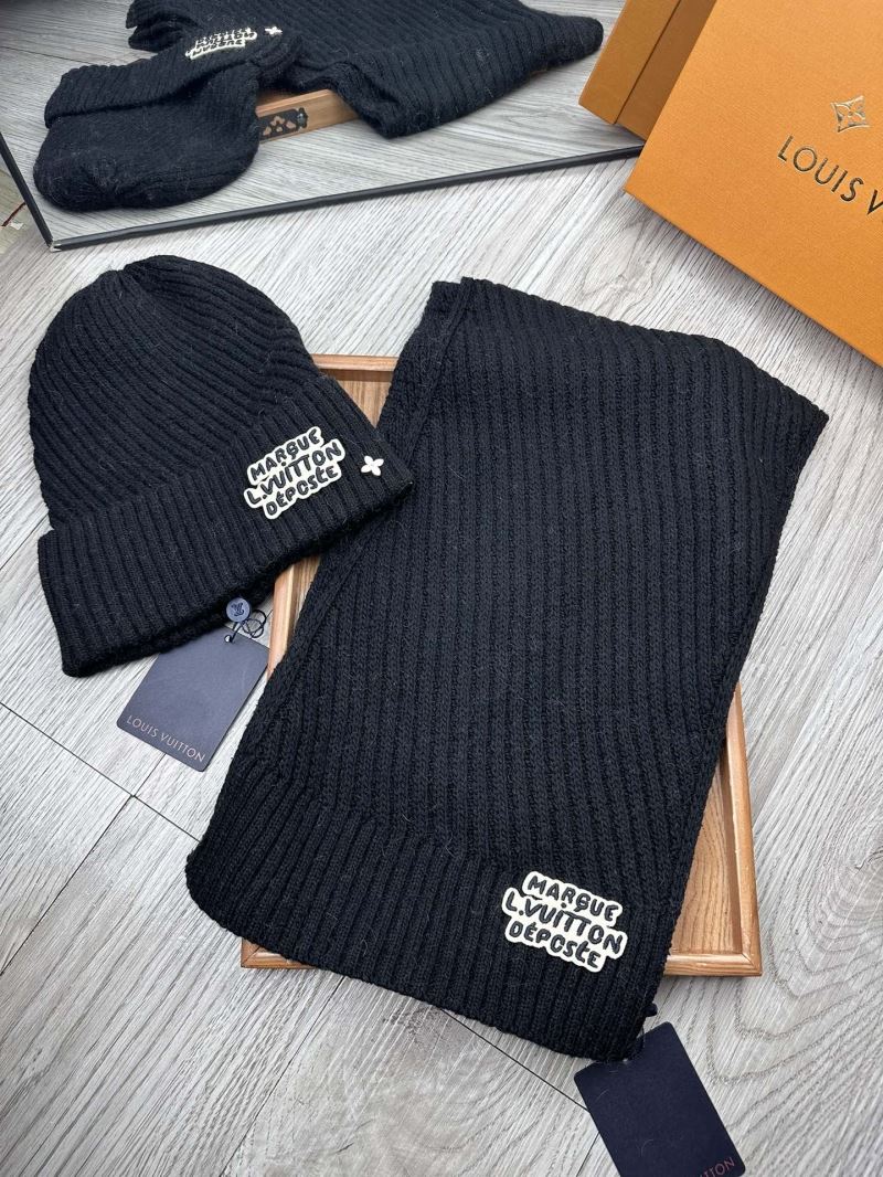 Louis Vuitton Caps Scarfs